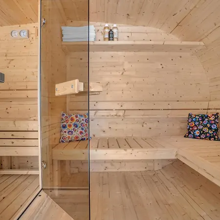 度假居 Labe Glamping Žireč
